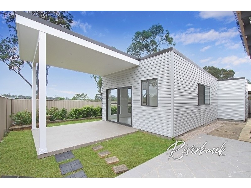 8a Rowena Street, Greystanes NSW 2145