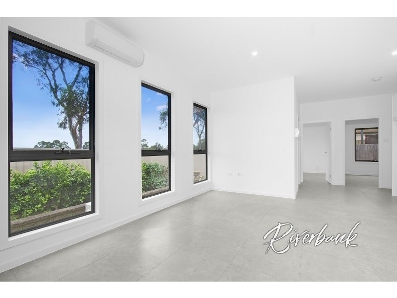 8a Rowena Street, Greystanes NSW 2145