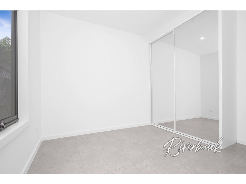 8a Rowena Street, Greystanes NSW 2145