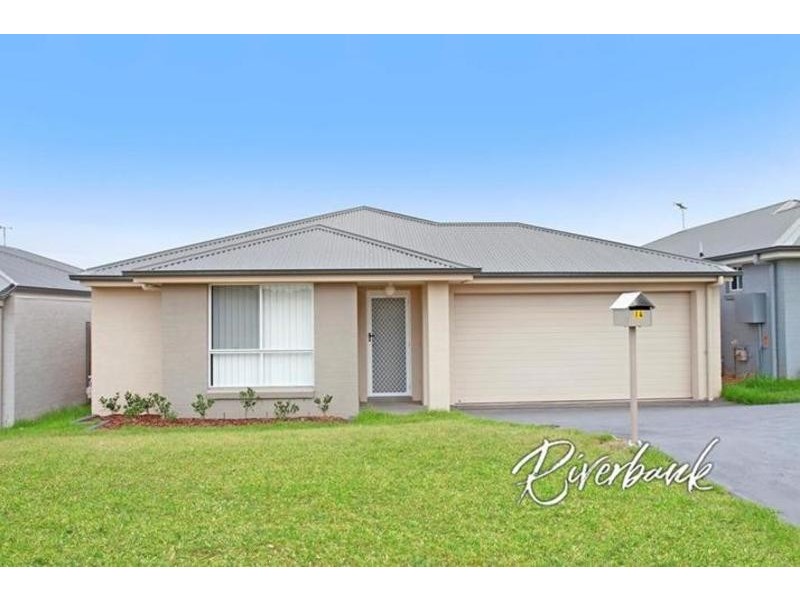 14 Fortune Street, Glenfield NSW 2167