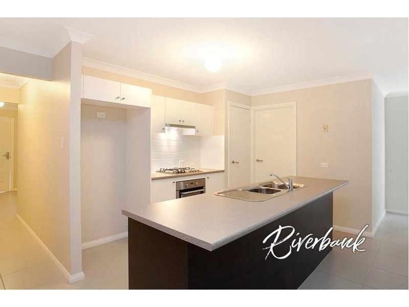 14 Fortune Street, Glenfield NSW 2167