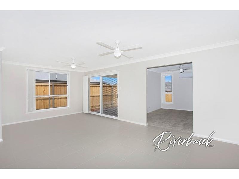 14 Fortune Street, Glenfield NSW 2167