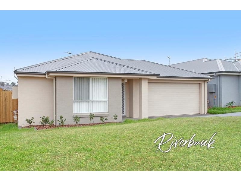 14 Fortune Street, Glenfield NSW 2167