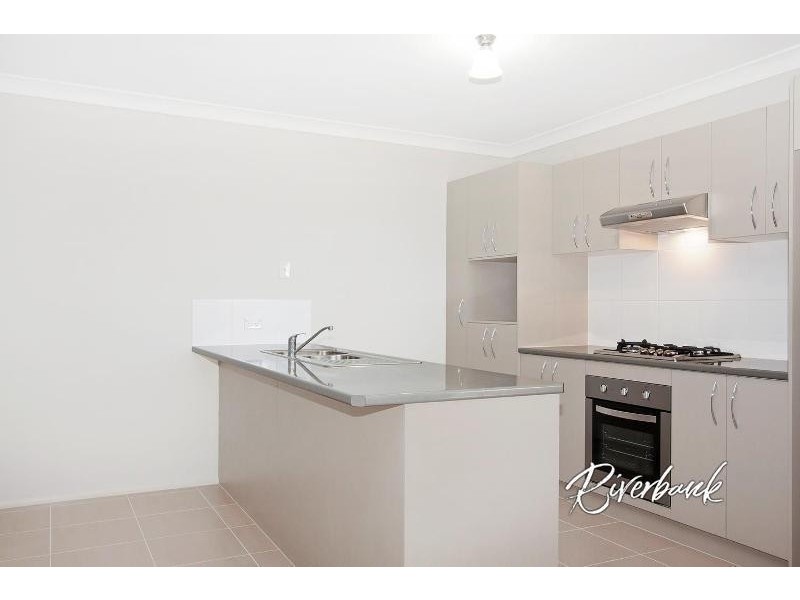 26 Tottenham Place, Glenfield NSW 2167