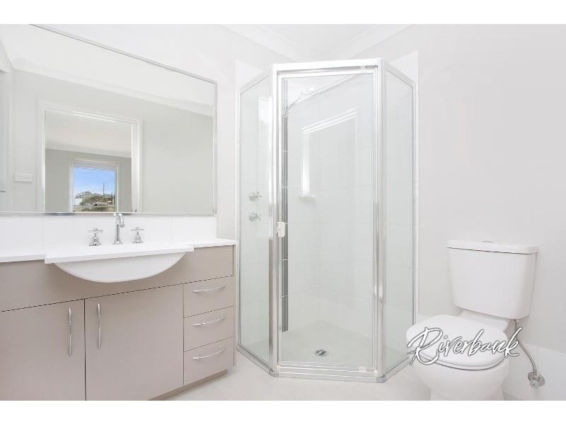 26 Tottenham Place, Glenfield NSW 2167