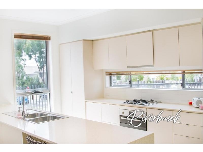 13 Daruga Avenue, Pemulwuy NSW 2145