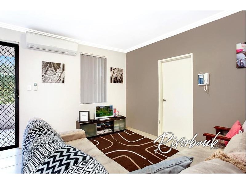 2/77-79 Mountford Avenue, Guildford NSW 2161