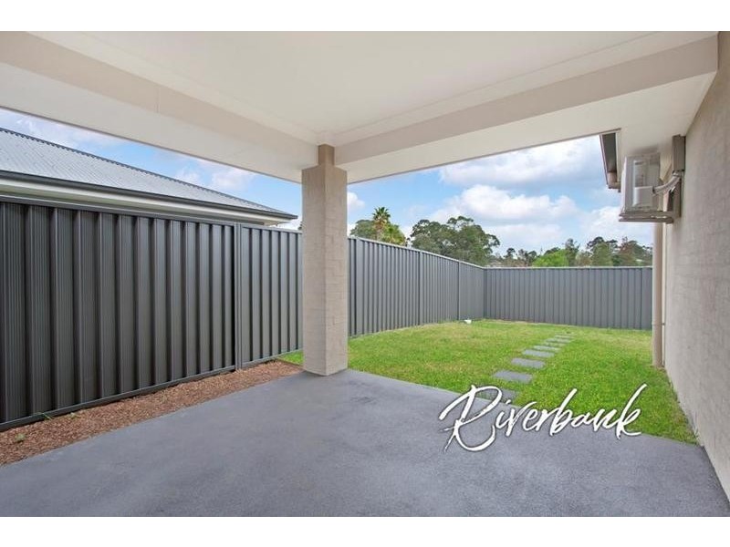 23 Carpenter Street, Elderslie NSW 2570