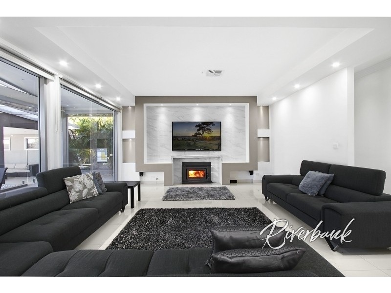 27 Yoogali Street, Merrylands NSW 2160