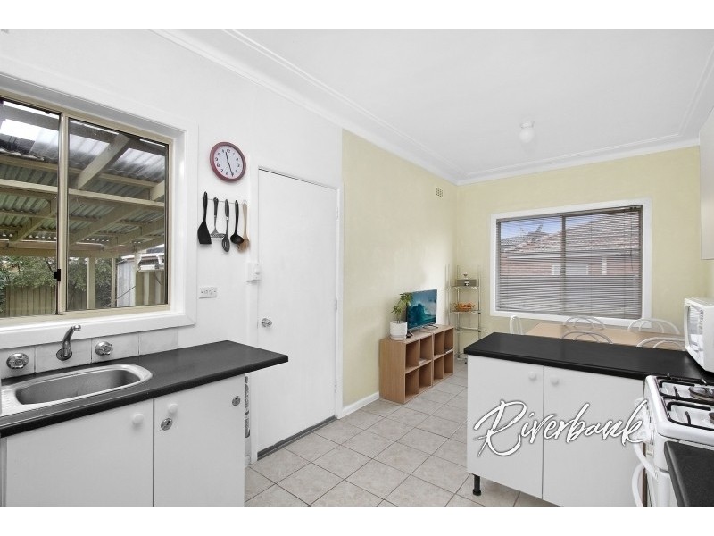 22 Yoogali Street, Merrylands NSW 2160