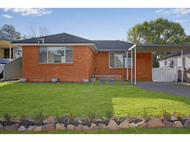 72 Lavinia St, Seven Hills NSW 2147
