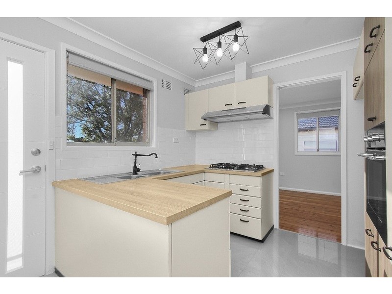 72 Lavinia St, Seven Hills NSW 2147