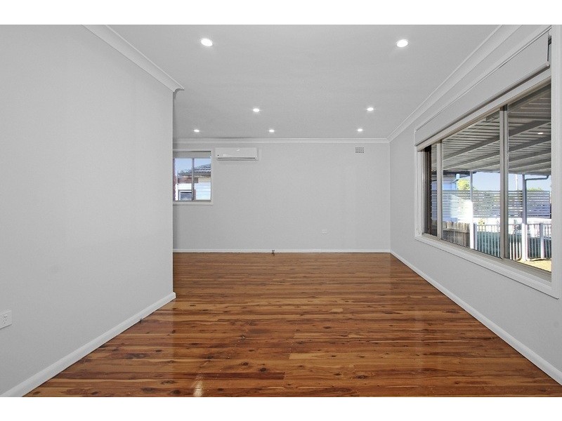 72 Lavinia St, Seven Hills NSW 2147