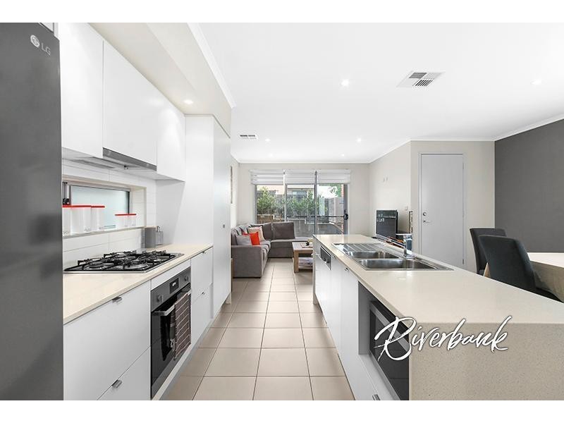 27 Daruga Avenue, Pemulwuy NSW 2145
