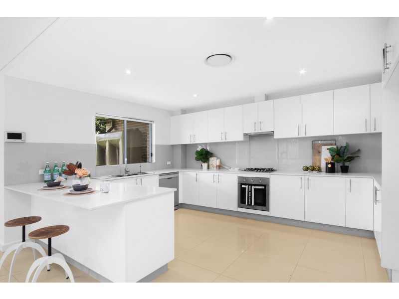 35A Warwick Rd, Merrylands NSW 2160