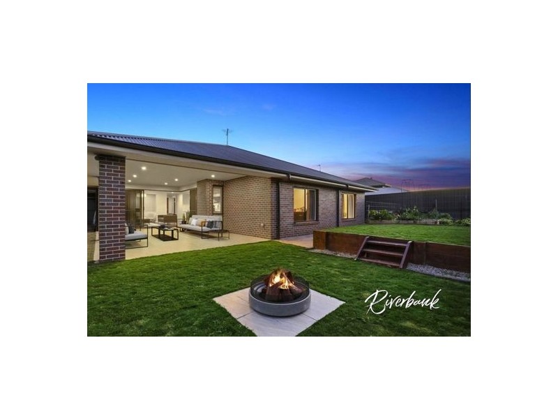 6 Caesar Pl, Harrington Park NSW 2567