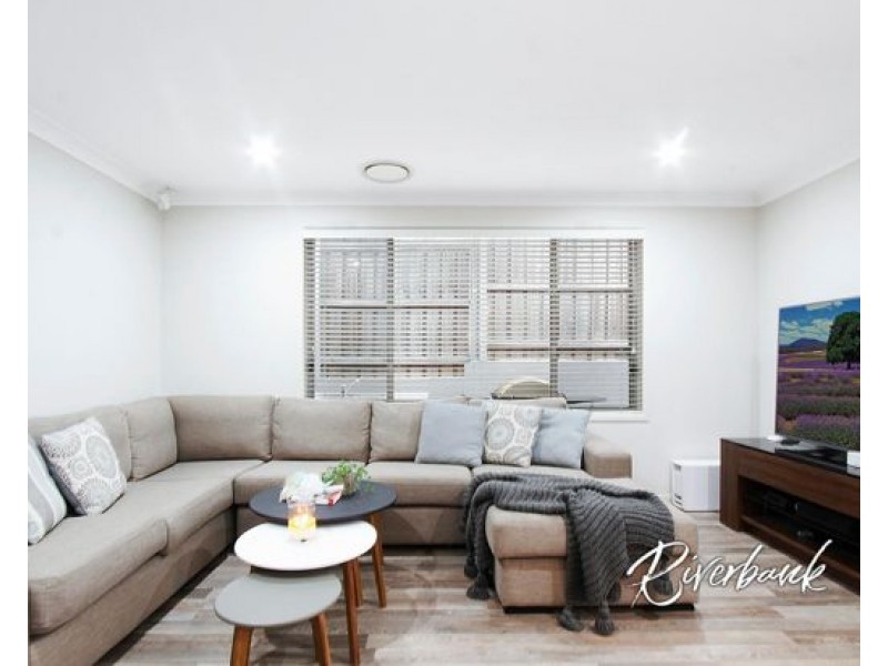 84 Flynn Avenue, Middleton Grange NSW 2171