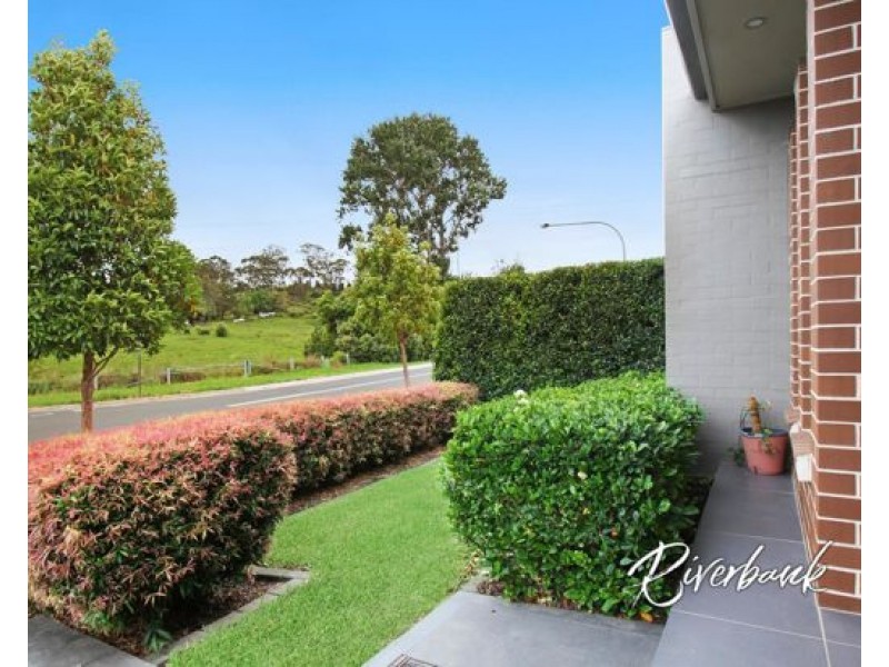 84 Flynn Avenue, Middleton Grange NSW 2171