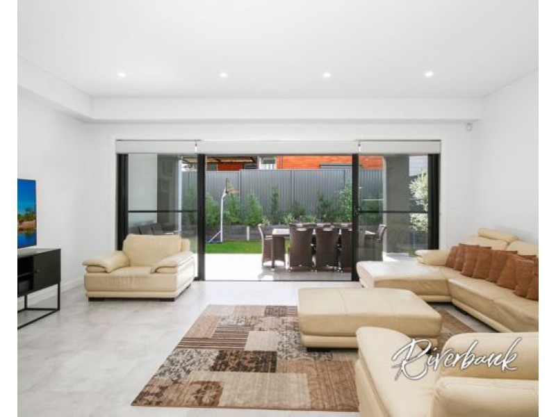 33 Camellia Street, Greystanes NSW 2145