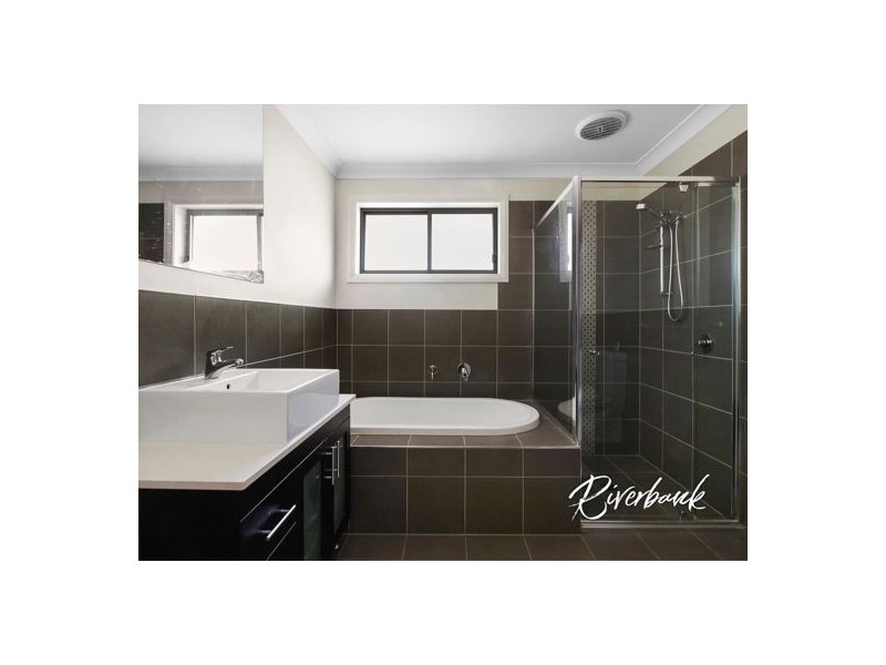 3 Tuabilli St, Pemulwuy NSW 2145