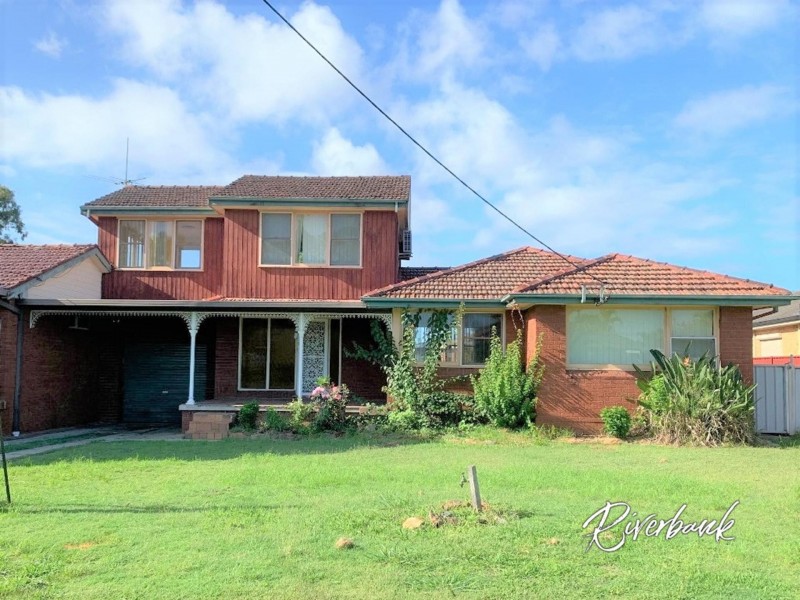 1 Bratsell Street, Moorebank NSW 2170