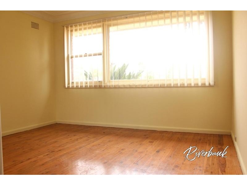 1 Bratsell Street, Moorebank NSW 2170