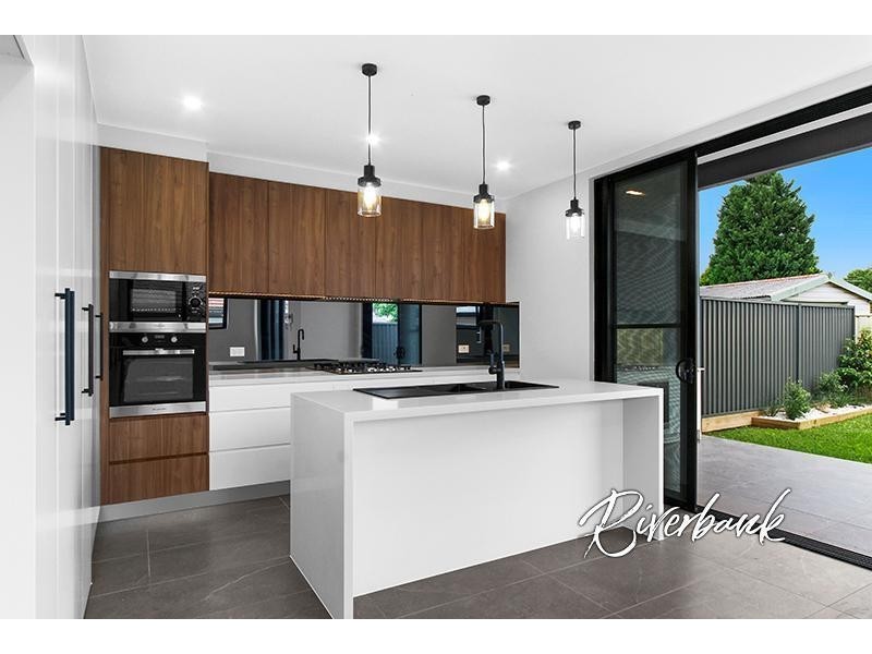 11A Iris Street, Guildford NSW 2161