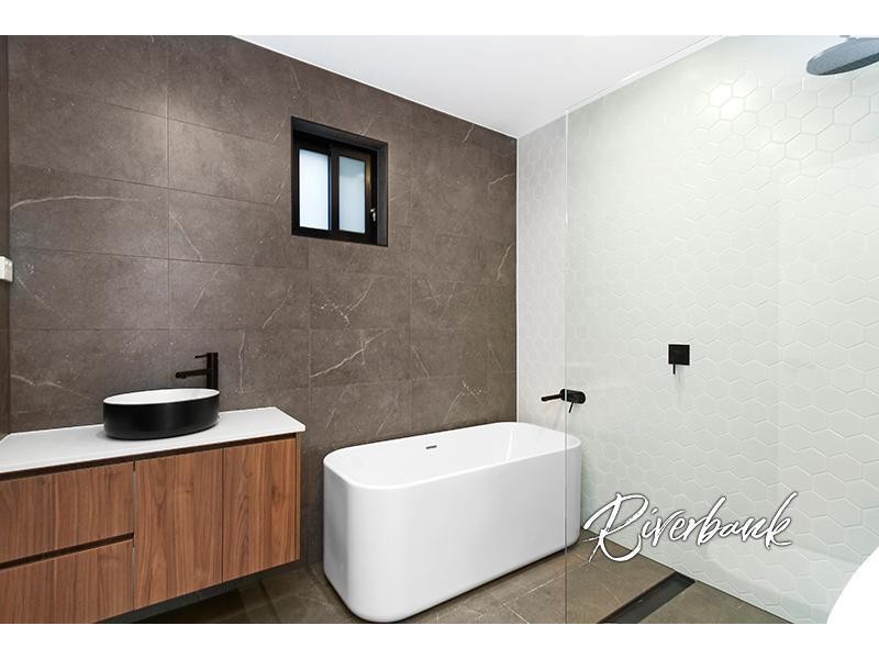 11A Iris Street, Guildford NSW 2161