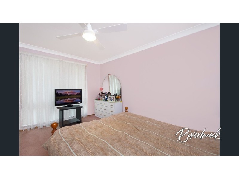 9/65 Fuchsia Crescent, Macquarie Fields NSW 2564