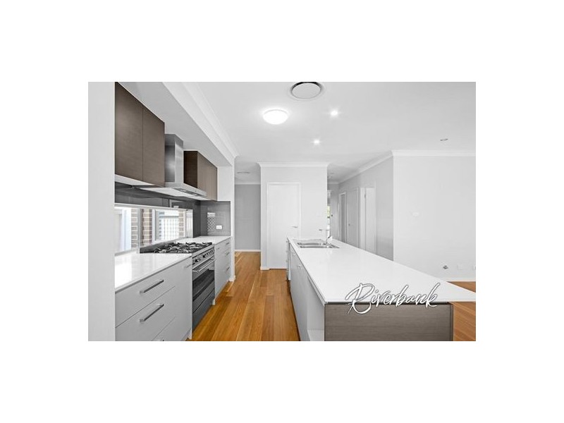 27 Burraga Way, Pemulwuy NSW 2145