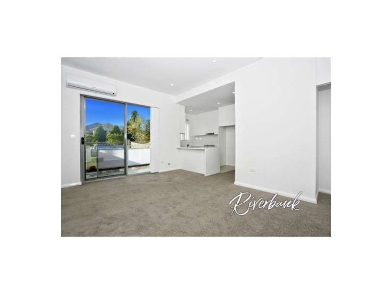 2/60 Essington Street, Wentworthville NSW 2145