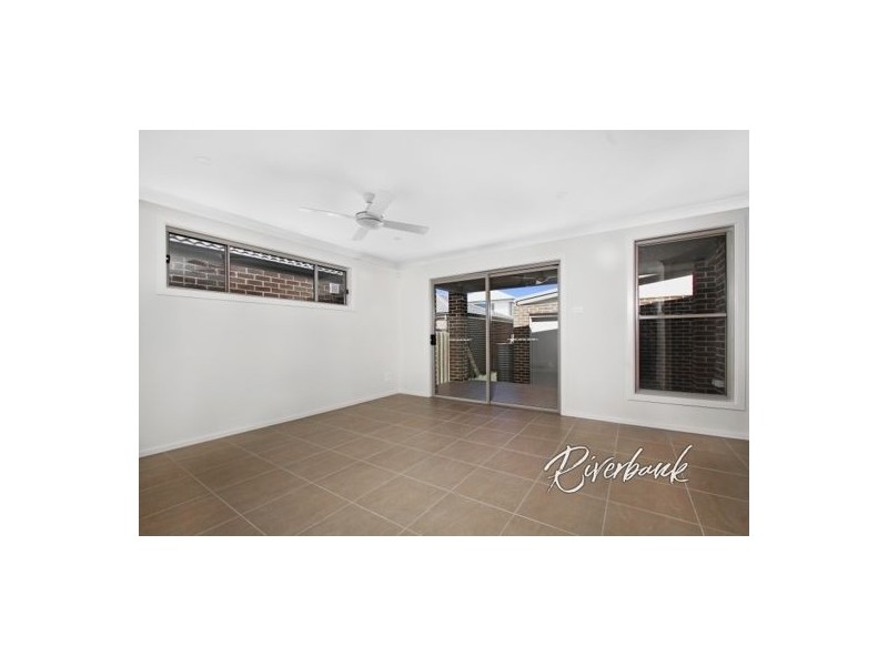 31 Hydrus Street, Austral NSW 2179