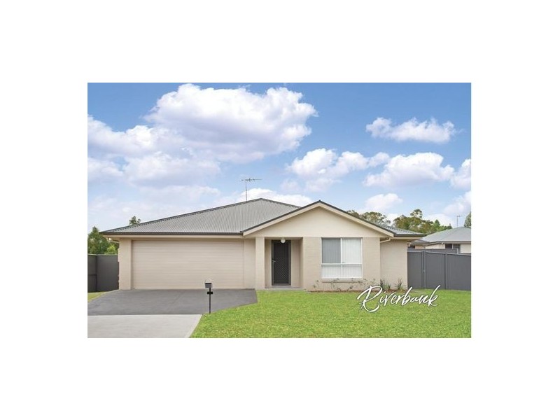 27 Townsend Crescent, Ropes Crossing NSW 2760