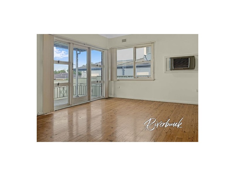 8 Yanco Street, Merrylands NSW 2160