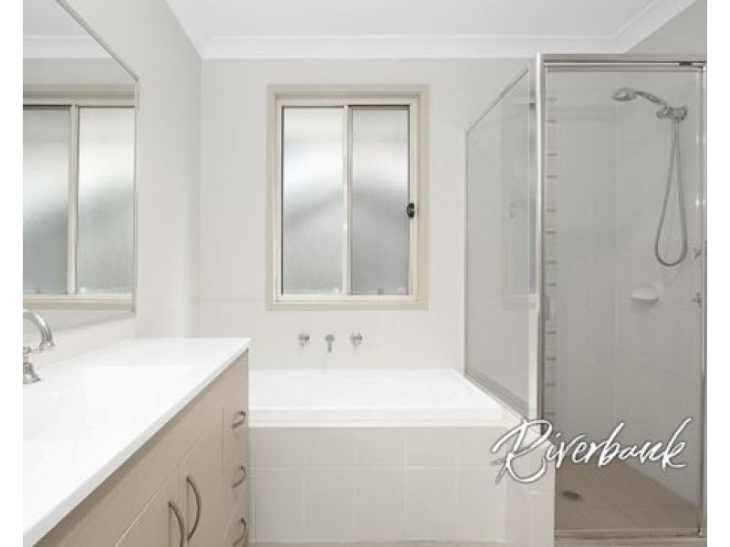 18 Morley Avenue, Pemulwuy NSW 2145