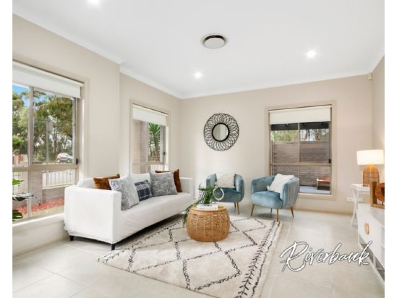 2 Bishop Avenue, Pemulwuy NSW 2145