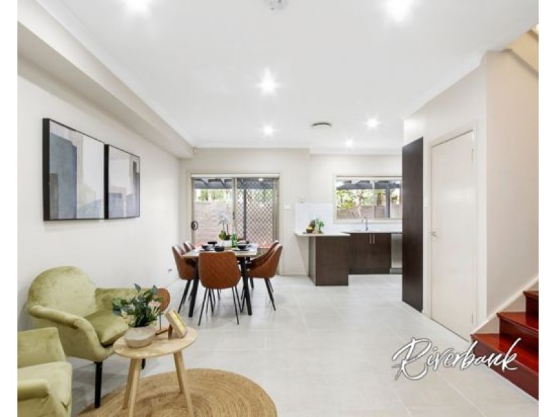 2 Bishop Avenue, Pemulwuy NSW 2145