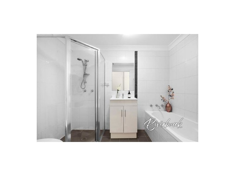 2/124 Driftway Dr, Pemulwuy NSW 2145