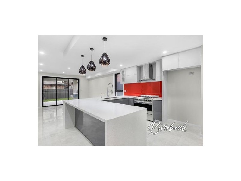 13 Winnima Circuit, Pemulwuy NSW 2145