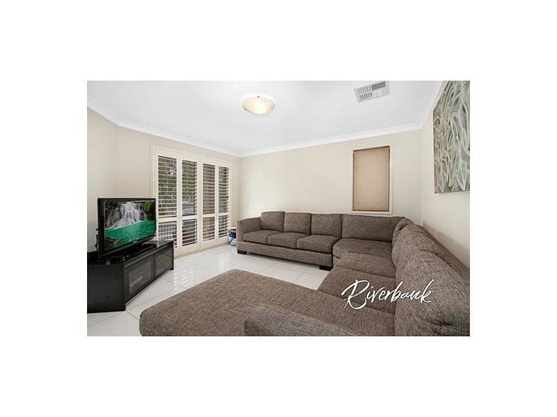 172 Driftway Drive, Pemulwuy NSW 2145