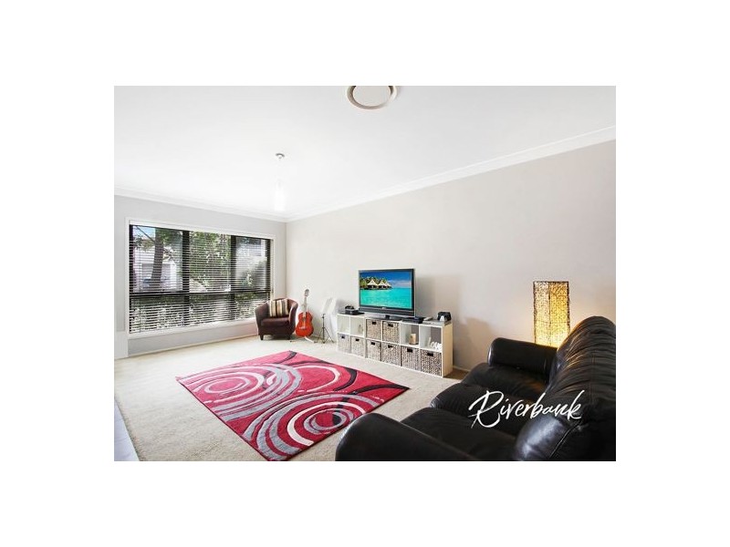 18 Nicholls Way, Pemulwuy NSW 2145