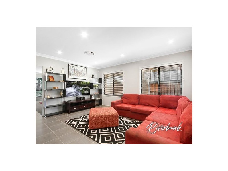 18 Nicholls Way, Pemulwuy NSW 2145