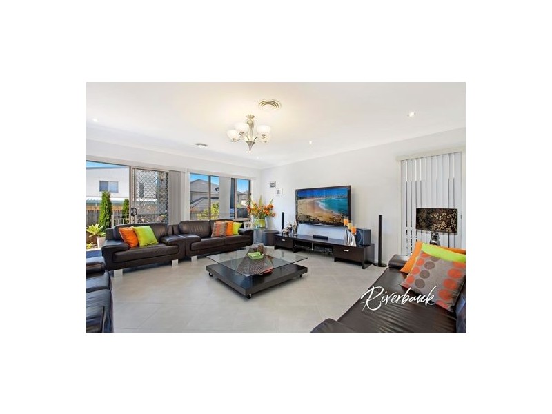 27 Tuabilli Street, Pemulwuy NSW 2145