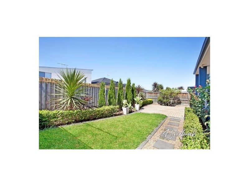 27 Tuabilli Street, Pemulwuy NSW 2145