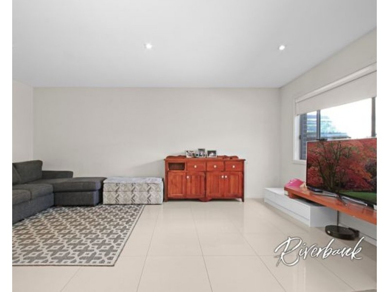 5 Tuabilli Street, Pemulwuy NSW 2145