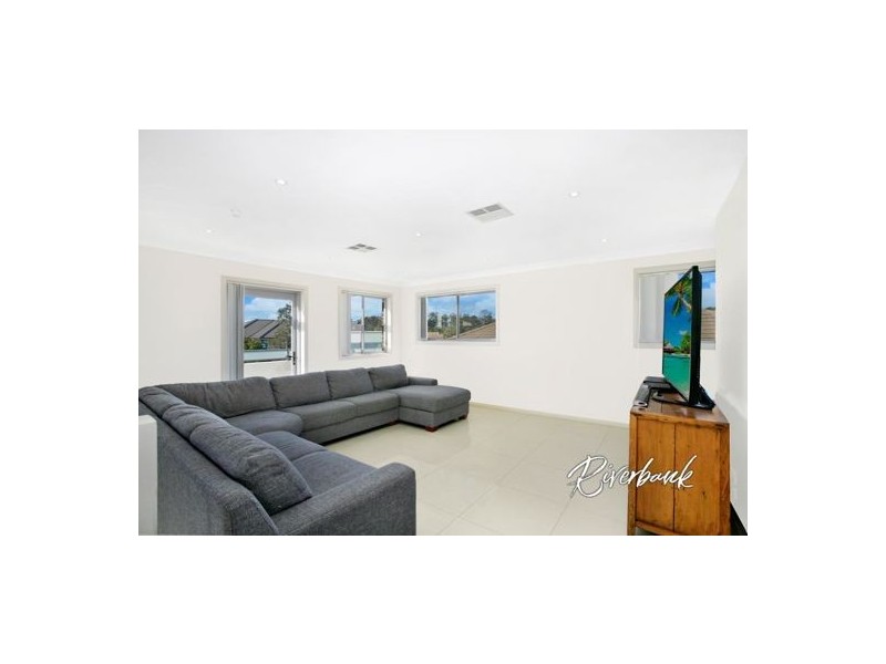 22 Kilby Ave, Pemulwuy NSW 2145