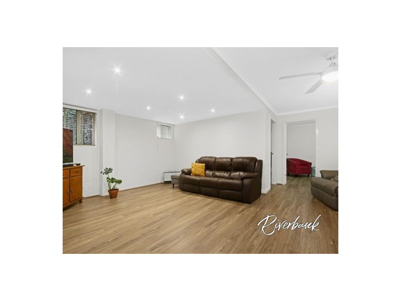 15A Tennyson Parade, Guildford NSW 2161