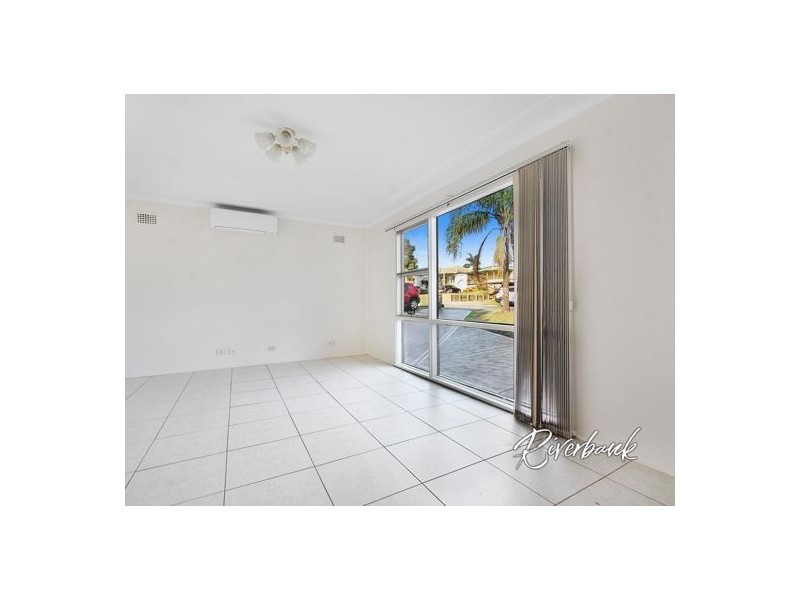 68 Hanbury St, Greystanes NSW 2145