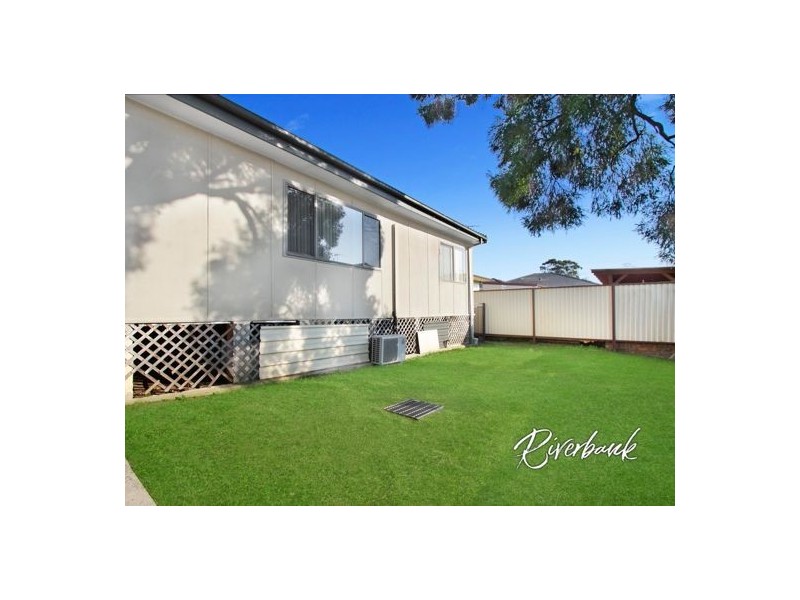 68 Hanbury St, Greystanes NSW 2145