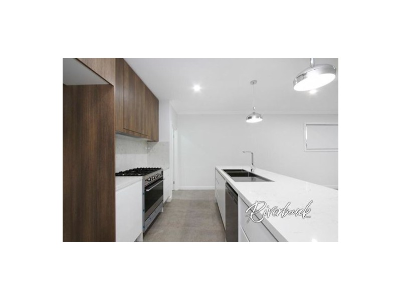 9B Cardigan St, Guildford NSW 2161